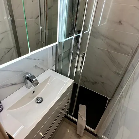 1 Chambre Jo2024 Parigi
